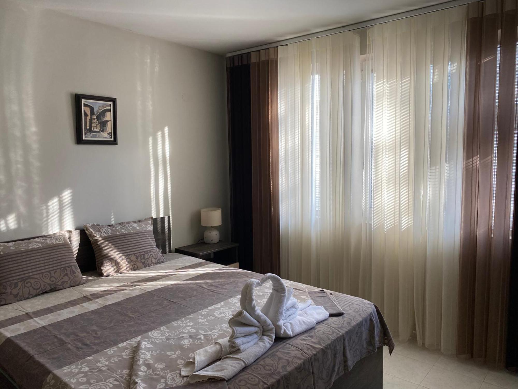 Gala Apartment Veliko Tarnovo Eksteriør billede