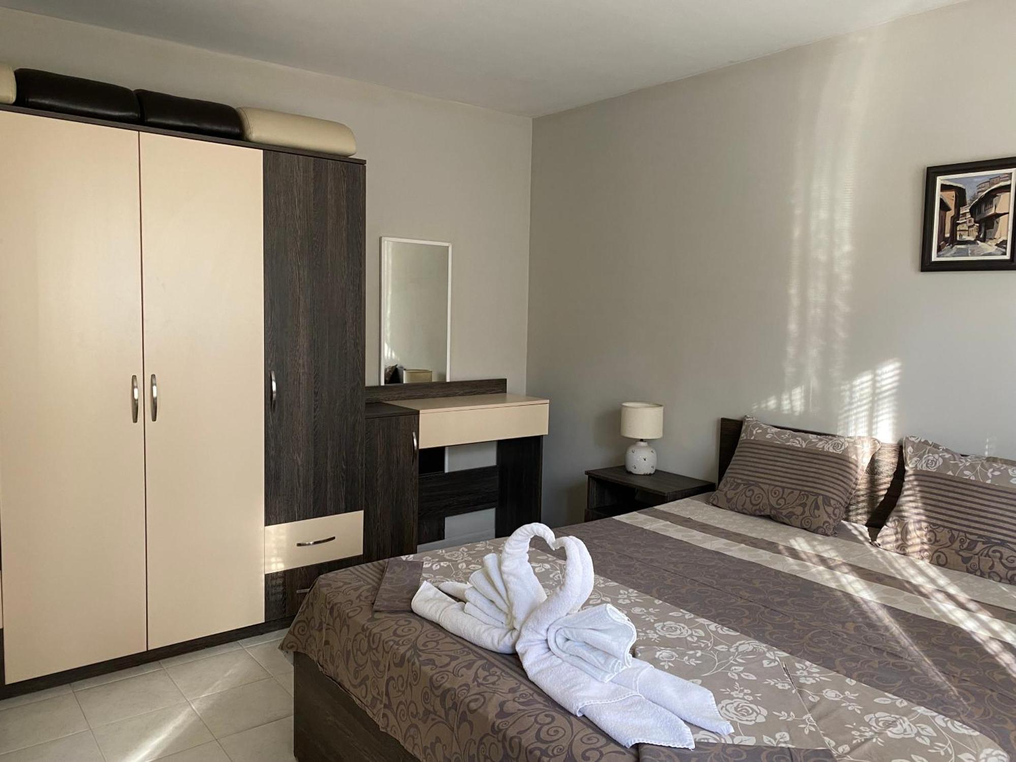 Gala Apartment Veliko Tarnovo Eksteriør billede